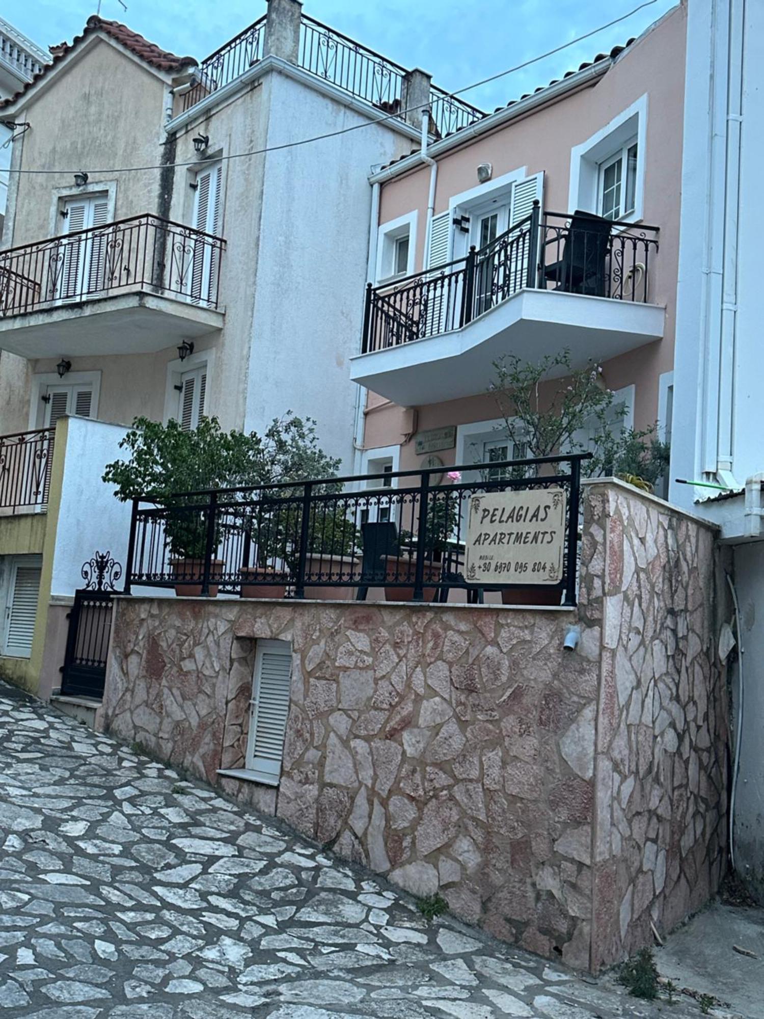 Pelagias Apartments Agia Efimia Екстер'єр фото
